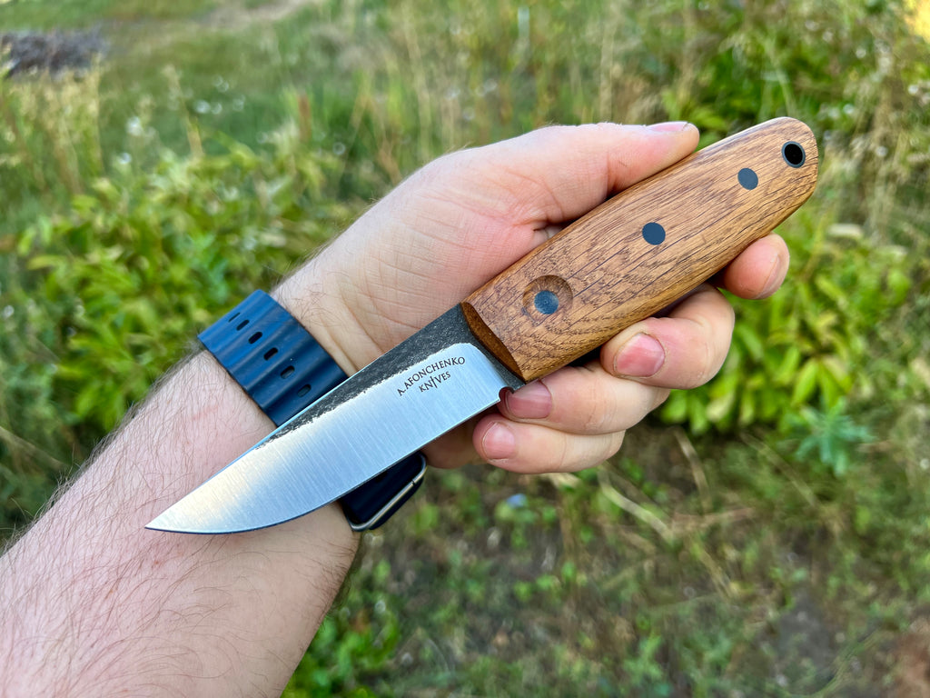 Hybrid Tommy Puukko Satin Oak Wood
